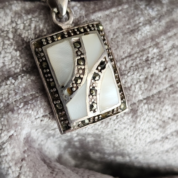 Silver 925/825 necklace and mother of pearl pendant - Picture 8 of 13
